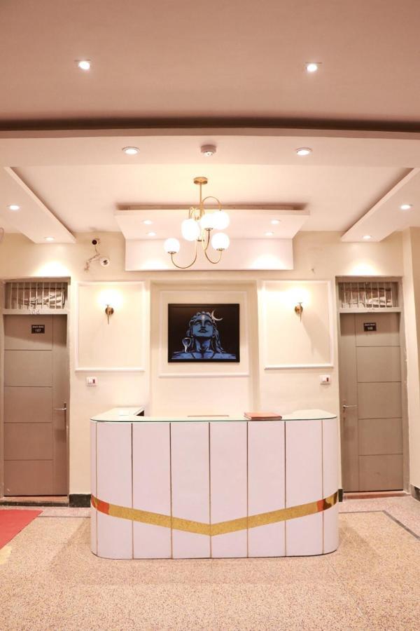 Amrit Hotel New Delhi Extérieur photo