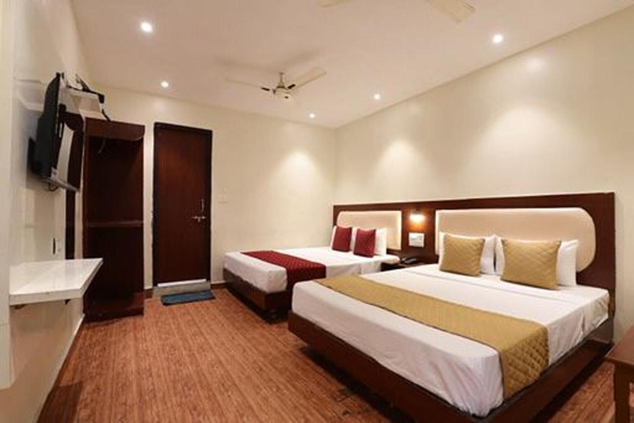 Amrit Hotel New Delhi Extérieur photo