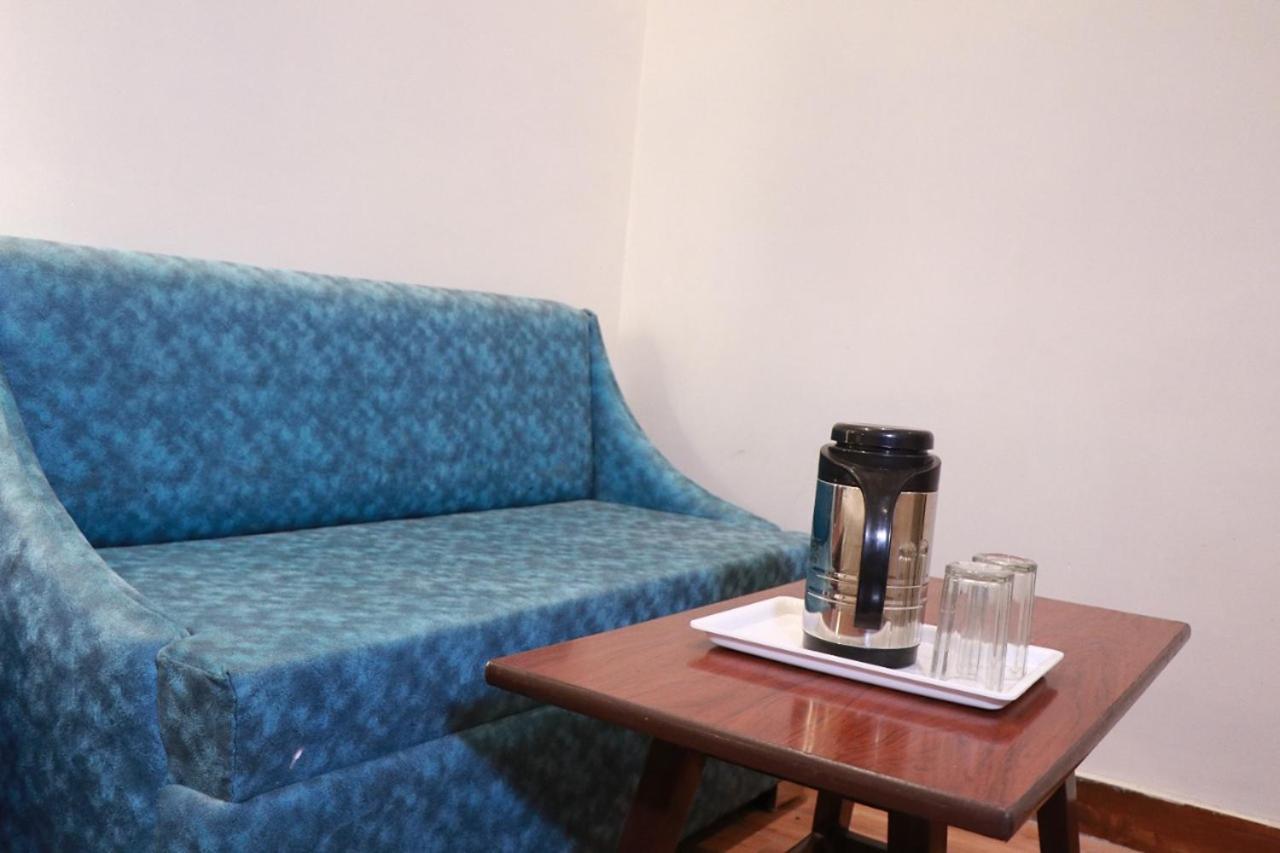 Amrit Hotel New Delhi Extérieur photo